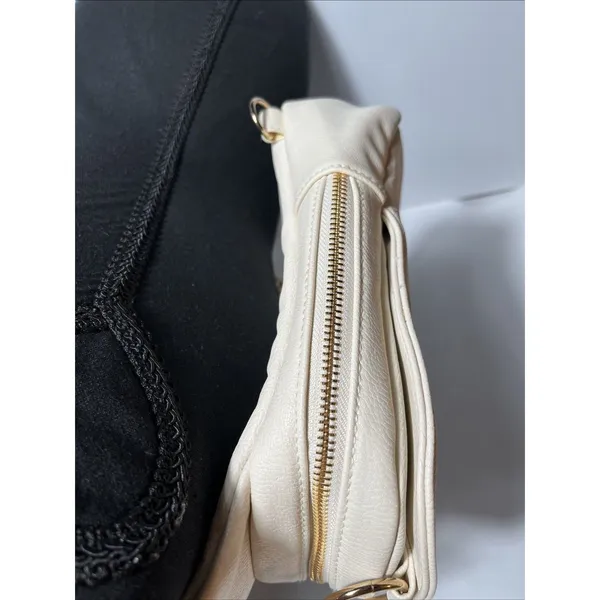 Universal Threads Crossbody Bag Womens Small Light Beige Zip Pockets Adjustable - Image 4