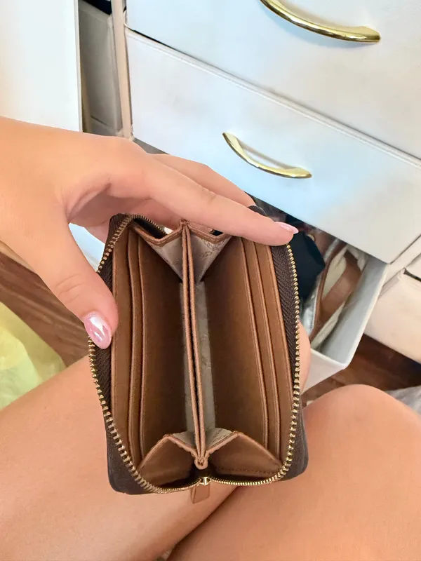 Michael Kors Wallet - Image 3