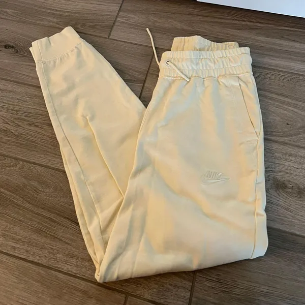 Nike Matching Set - Image 6