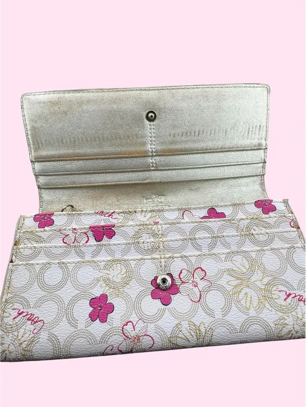 Coach Floral Print Wallet with Gold Logo Button - Image 4