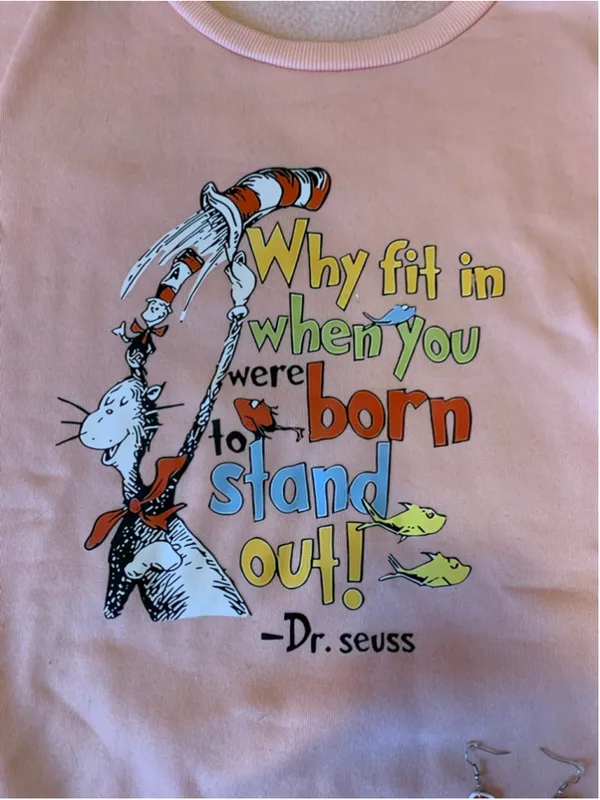 Shein sweatshirt XL Light Pink Dr. Seuss Cat in the Hat and set of earrings - Image 3