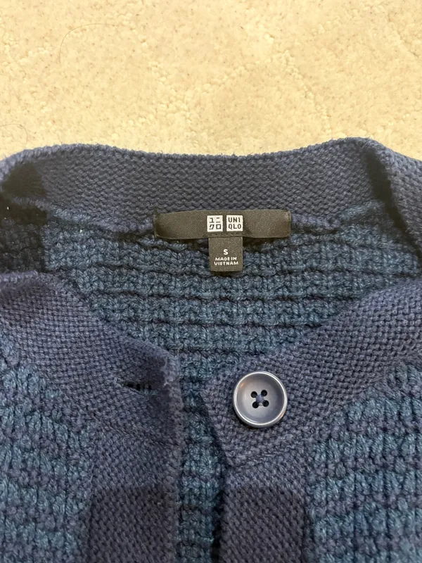 Uniqlo Jacket - Image 2
