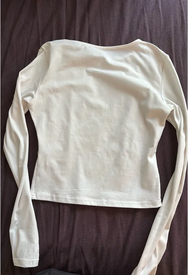 White long sleeve - Image 2