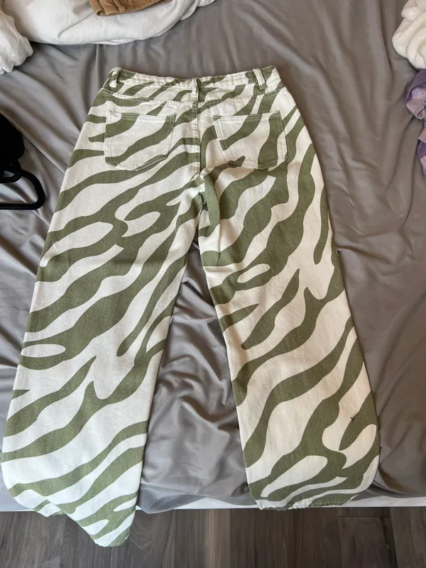 SheIn Green Zebra Jeans - Image 5