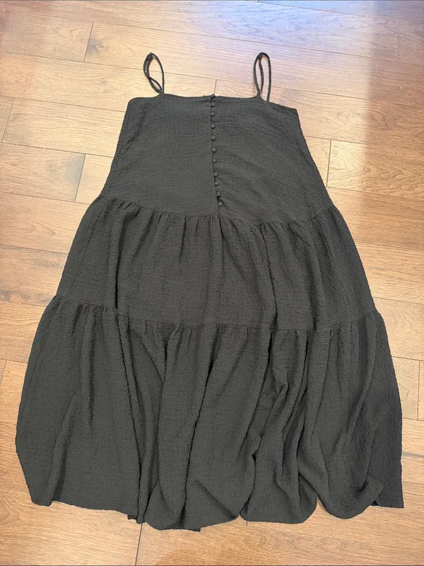 Astr Black Textured Tiered Dress with Spaghetti Straps Size Medium - C11-429 - Image 7