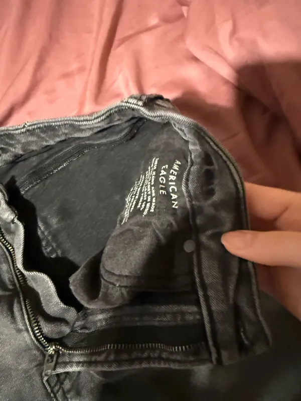 American Eagle Jeans - Image 4