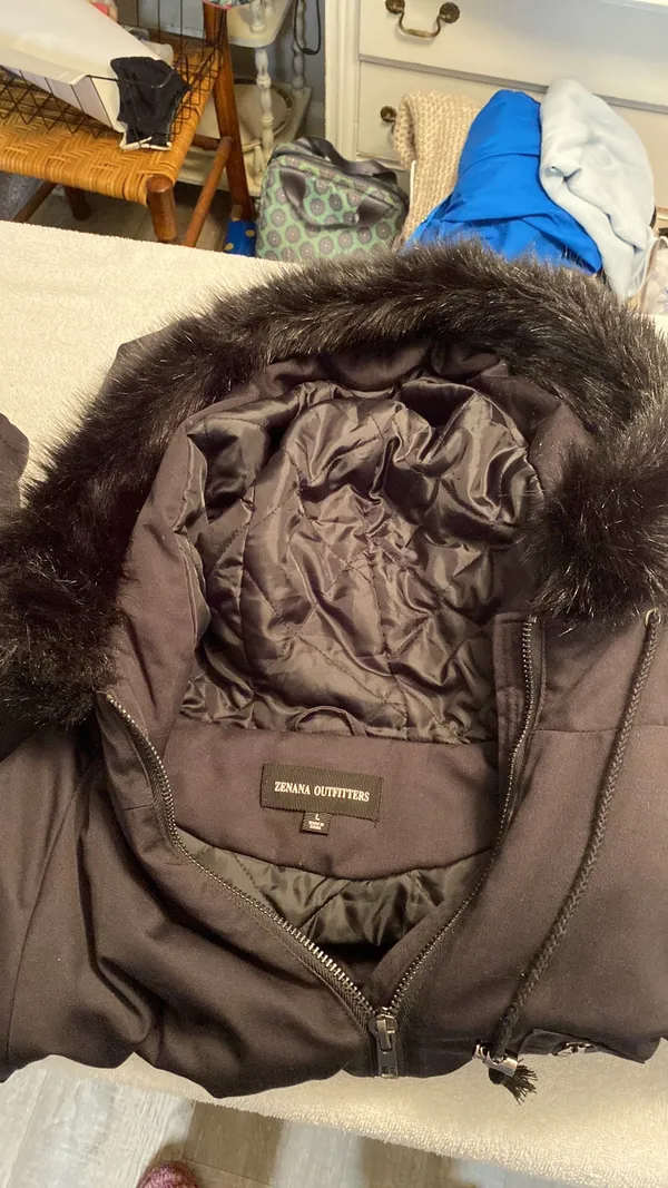 coat hooded zip front size large - Image 8
