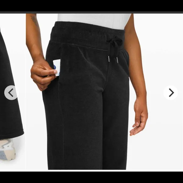 Lululemon Morning Restore black velour side slit at bottom high waisted size 6 - Image 9