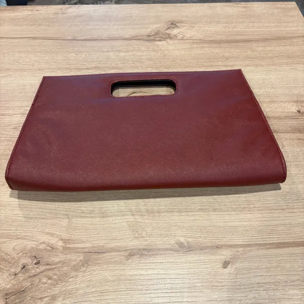 Burgundy‎ Saffiano Textured Oversized Cut Out Handle Clutch Maroon Evening Bag - Image 5