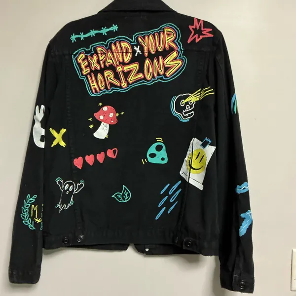 Rue21 Black Graffiti Expand Your Horizons Denim Jacket Medium - Image 2