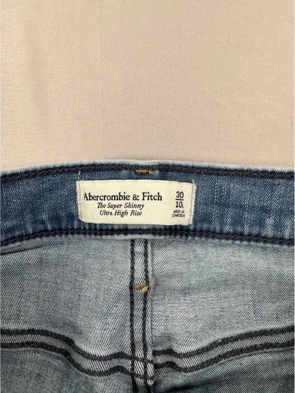 Abercrombie & Fitch | 30/10 | The Super Skinny Ultra High Rise Jeans - Image 6