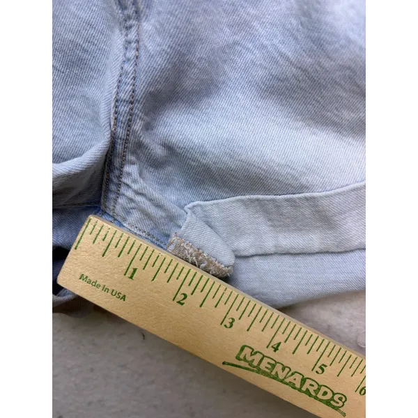 American Eagle Mom Short Womens Size 2 Light Wash Strigid Denim Cuffed - Image 7