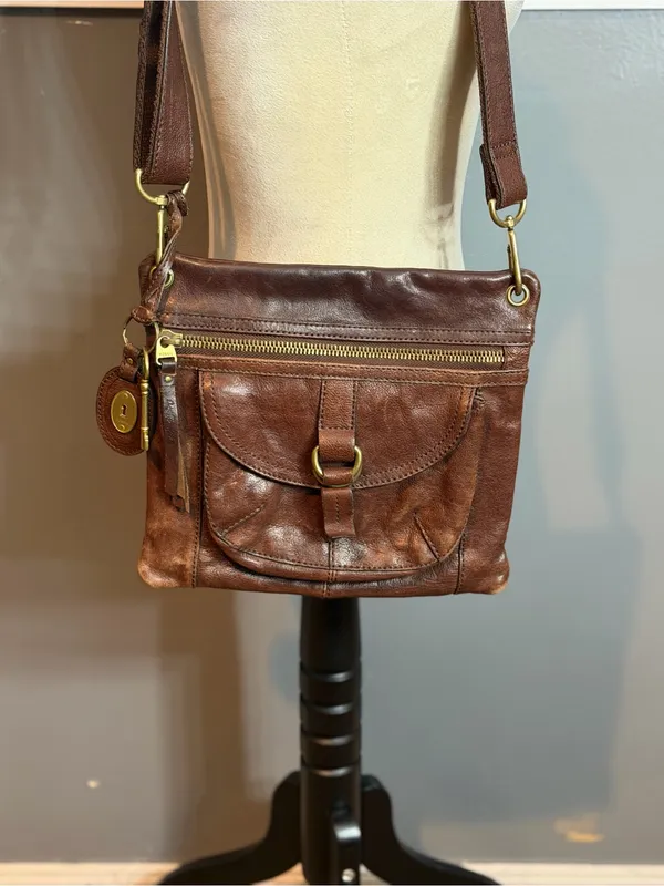 Fossil Sasha Brown Leather Crossbody Bag w Key Charm Vintage - Image 2