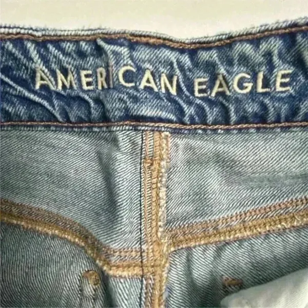 American Eagle Women's Tomgirl Distressed Boyfriend Jeans Size‎ 4 waist 28 Blue - Image 6