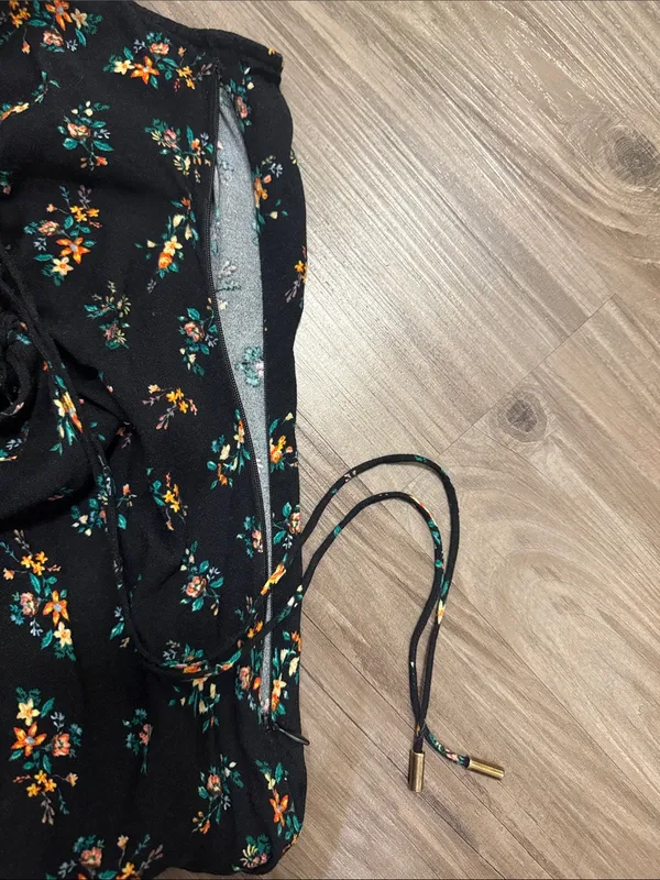 AFRM Cora Keyhole Floral Midi Dress Small Black Ditsy Floral Sold Out $118 - Image 5