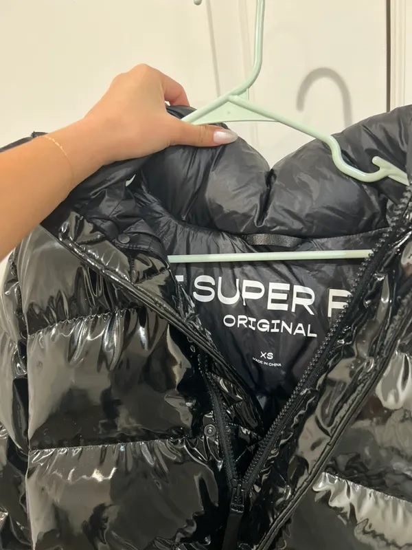 Aritzia Super Puff - Image 4