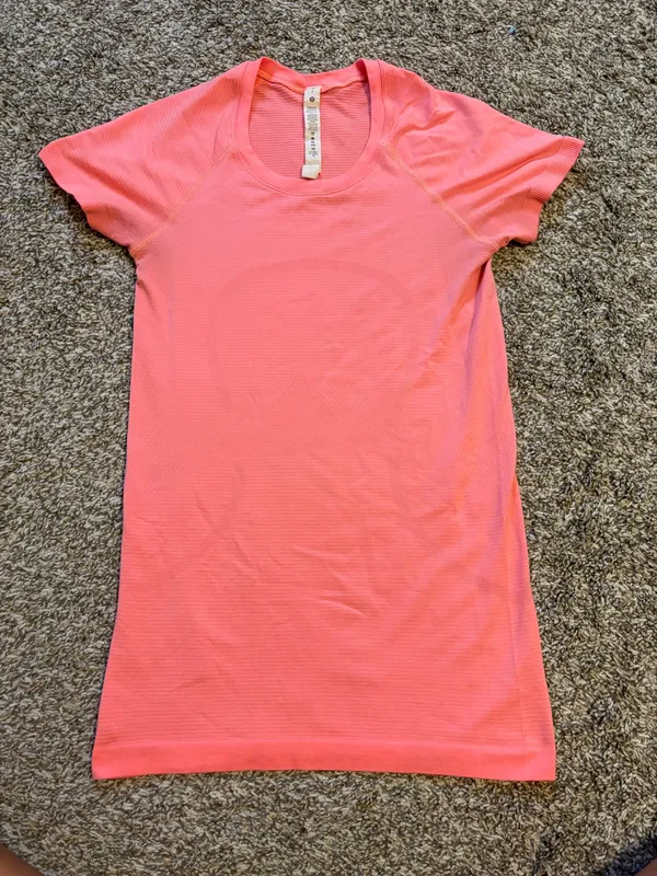 Lululemon Swiftly Short Sleeve - Image 2