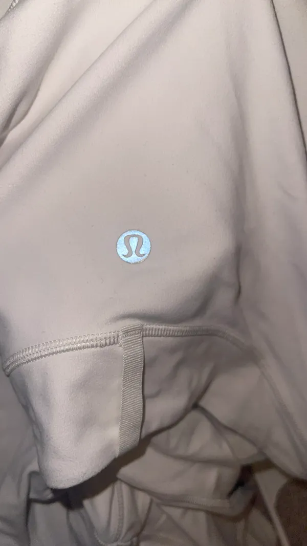 Lulu define cropped gold zipper - Image 4