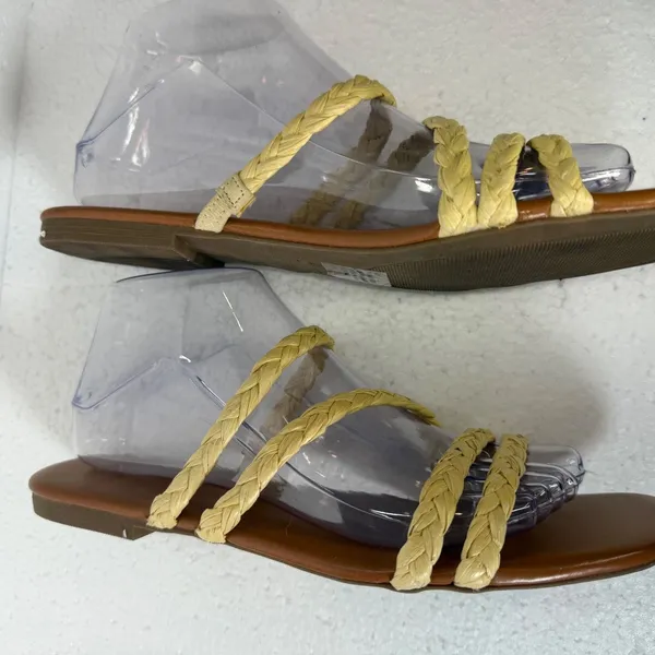 Crown & Ivy Bexley Raffia Flat Sandals Women's 8.5 Braided Straps Yellow Brown - Image 10