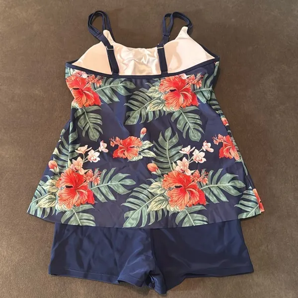 Women’s Navy Floral Tankini Two Piece Swimsuit Boy Short Bottom Size L (US8) NEW - Image 7