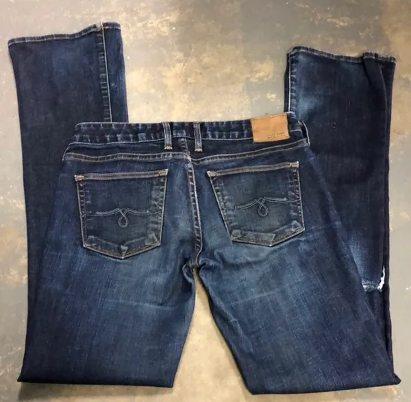 Lucky Brand Loita Boot Ankle Jean Size 00/24 Distressed at one knee Bin C14 - Image 2