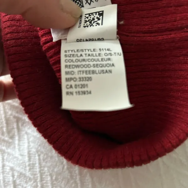 Canada Goose Beanie - Image 7