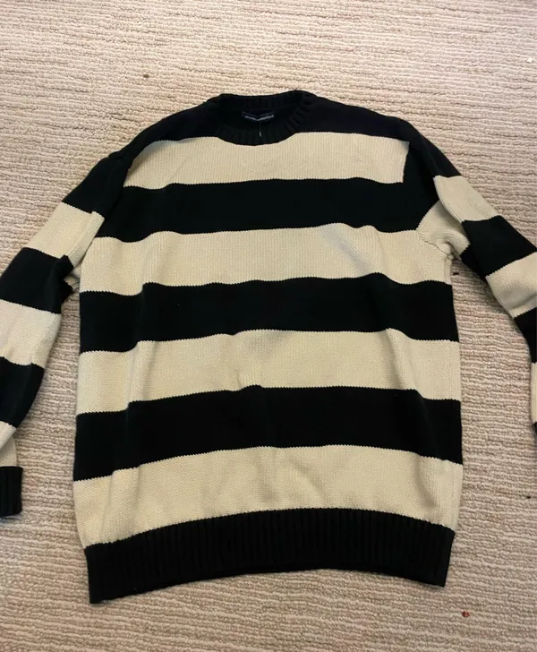 Brandy Melville Sweater - Image 2