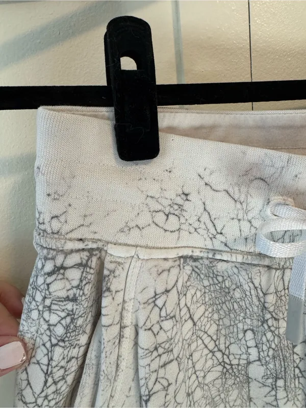 Lululemon‎ Women’s Warm Down Jogger Thread Dye White Black Pattern Size 0 - Image 6