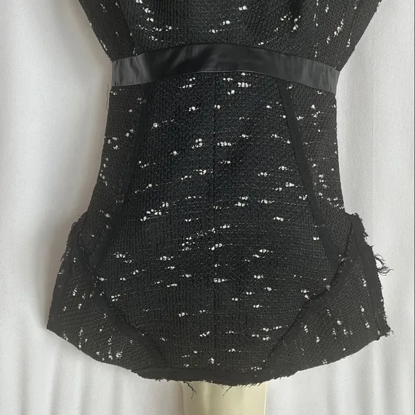Milly Black/White Wool Tweed Fabric Sleeveless Peplum Blouse Top **Size 2** 🌺🌺 - Image 3