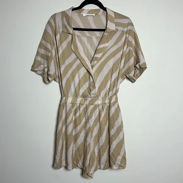 Mustard Seed The Camille Romper Linen‎ Blend - Image 2