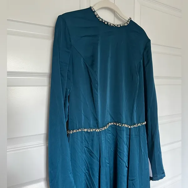 Ieena for Mac Duggal Sapphire Long Sleeve Jewel Trimmed Charmeuse Gown- NWT‎ - Image 5