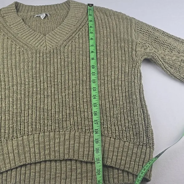 American Eagle Olive‎ Green V-neck Slouchy Sweater Small - Image 8