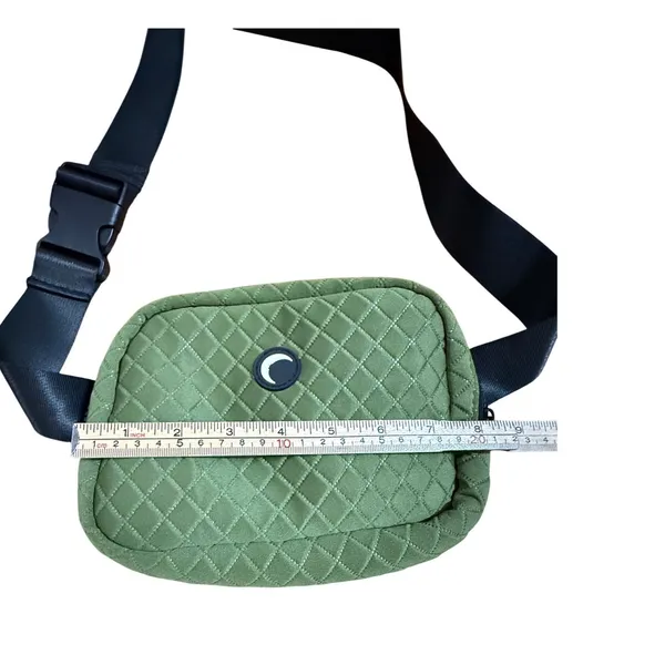 Zyia Forest Diamond Stitch Crossbody Bag Quilted Fanny Pack Waist Bag Adjustable - Image 5