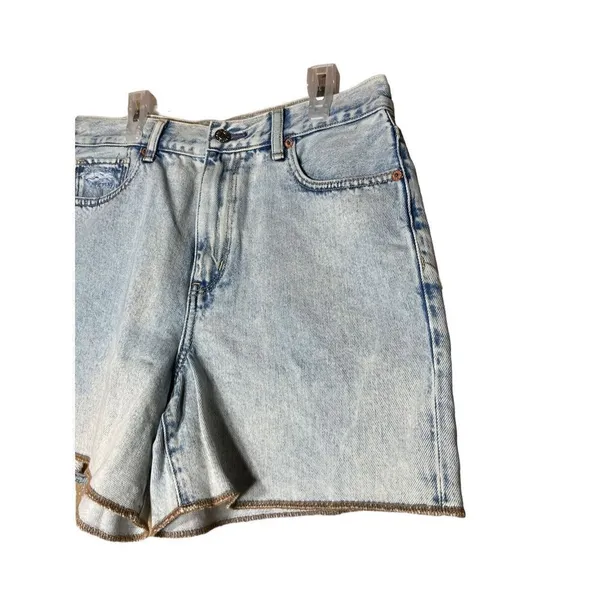 American Eagle High Rise‎ Mom Short Size 8 - Image 2
