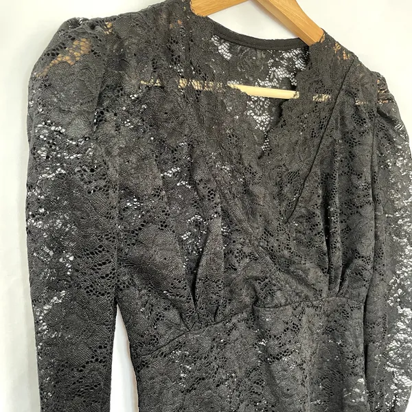 Vintage goth black lace v-neck sheer women's S blouse puffed sleeves victorian - Image 2