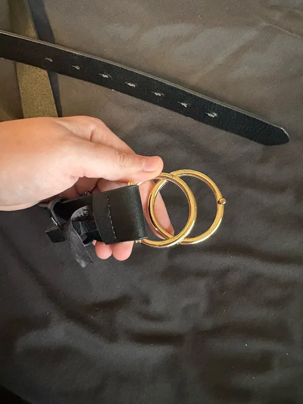 Classic Black Leather Belt with Gold Double Ring Buckle - Image 2