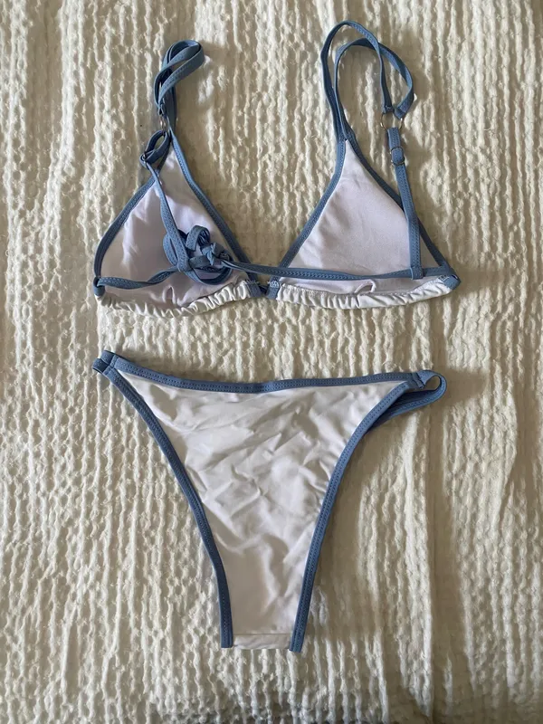 White and blue bikini - Image 2