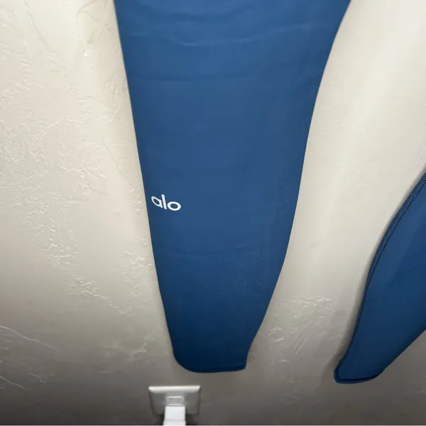 Alo Blue Ripped Warrior High Rise Yoga Leggings‎ - Image 11