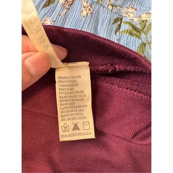 Long sleeve top size small Red - Image 4