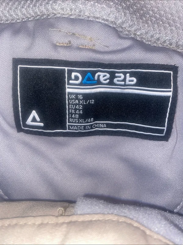 Dare2b Beige insulated ski pants with suspenders - Image 2