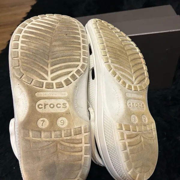 CROCS white clogs mules sandals shoes  - Image 3