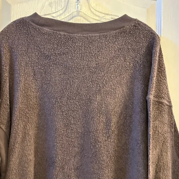 Aerie Oversized Sherpa Fleece Pullover Sweatshirt Women's Small‎ Brown - Image 9