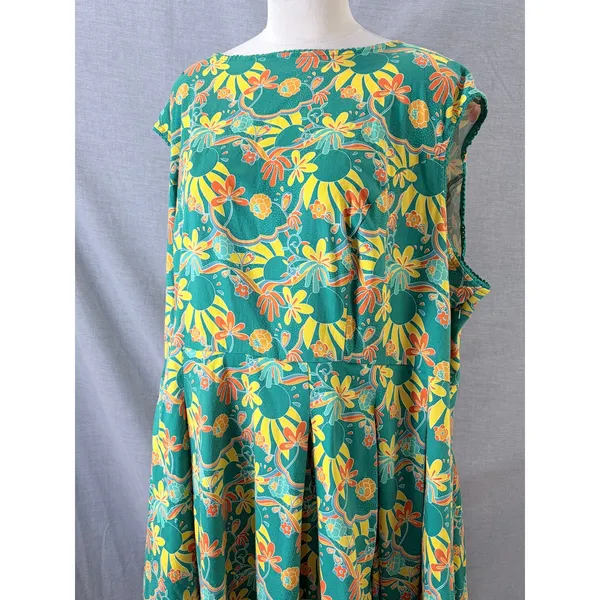 Bright and Beautiful Midi Dress Green Floral Sunburst Mod Retro Plus 24 - Image 2