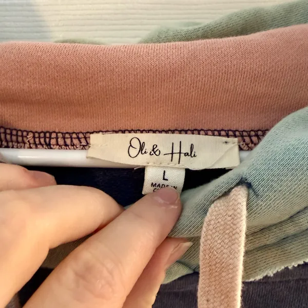 Oli & Hali Multicolor Patchwork "Peace" Hoodie Sweatshirt Size Large - Image 2