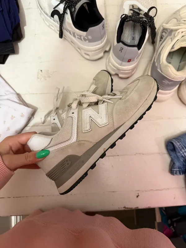 New Balance Shoes - Image 2
