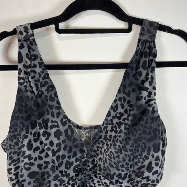 MIRACLESUIT Animal Leopard Print Ruched Front One-Piece‎ Bathing Suit 22W Beach - Image 2