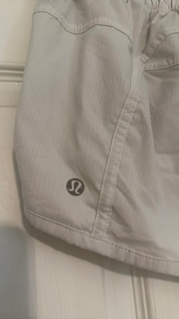 Lululemon Tracker Shorts 4" White - Image 3