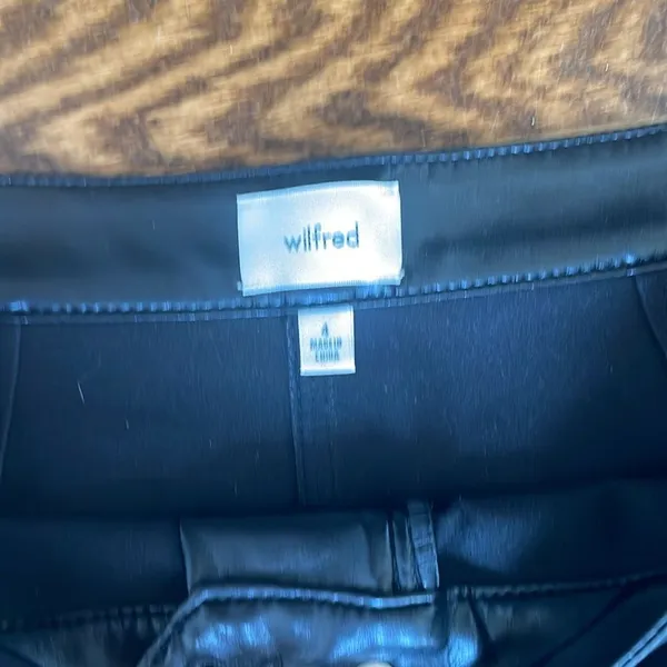 Aritzia Wilfred Faux Leather High Waisted Crop Bootcut Flare Pants Size 4 Black - Image 5