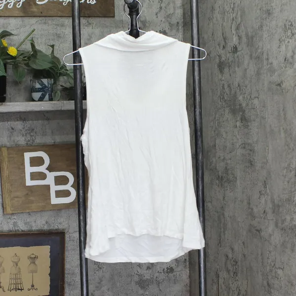 NWT Ultra Flirt Juniors Sleeveless Cowl-Neck Tank Top 3C222MC White M - Image 4