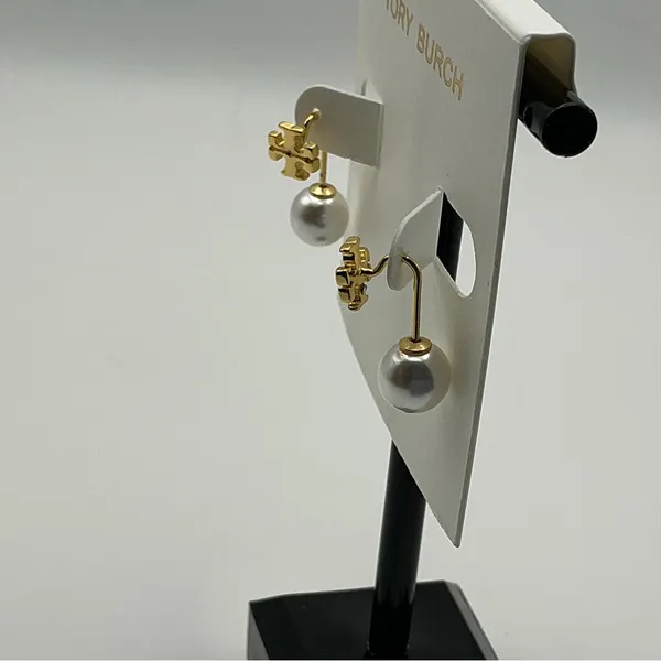 Tory Burch Gold Logo Pearl Drop Earrings NWT - Image 2